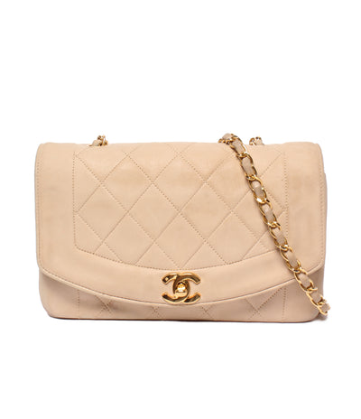 CHANEL チェーンショルダーバッグ 肩掛け 斜め掛け シングルチェーン シングルフラップ ゴールド金具 4番台 マトラッセ レディース シャネル