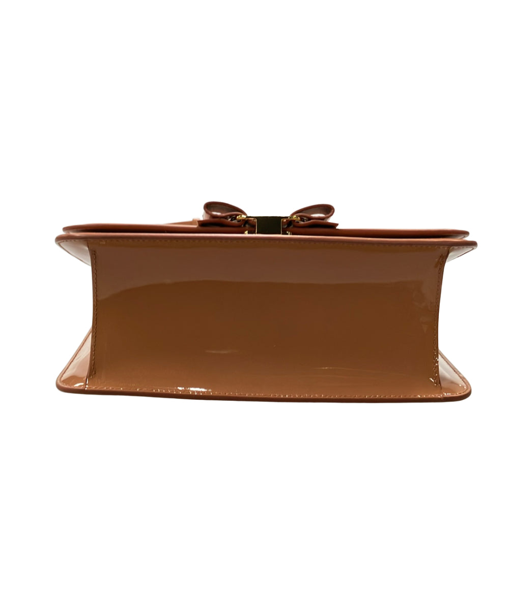 美品 Salvatore Ferragamo ショルダーバッグ 斜め掛け チェーン ヴァラ リボン AU21 G878 レディース サルヴァトーレフェラガモ