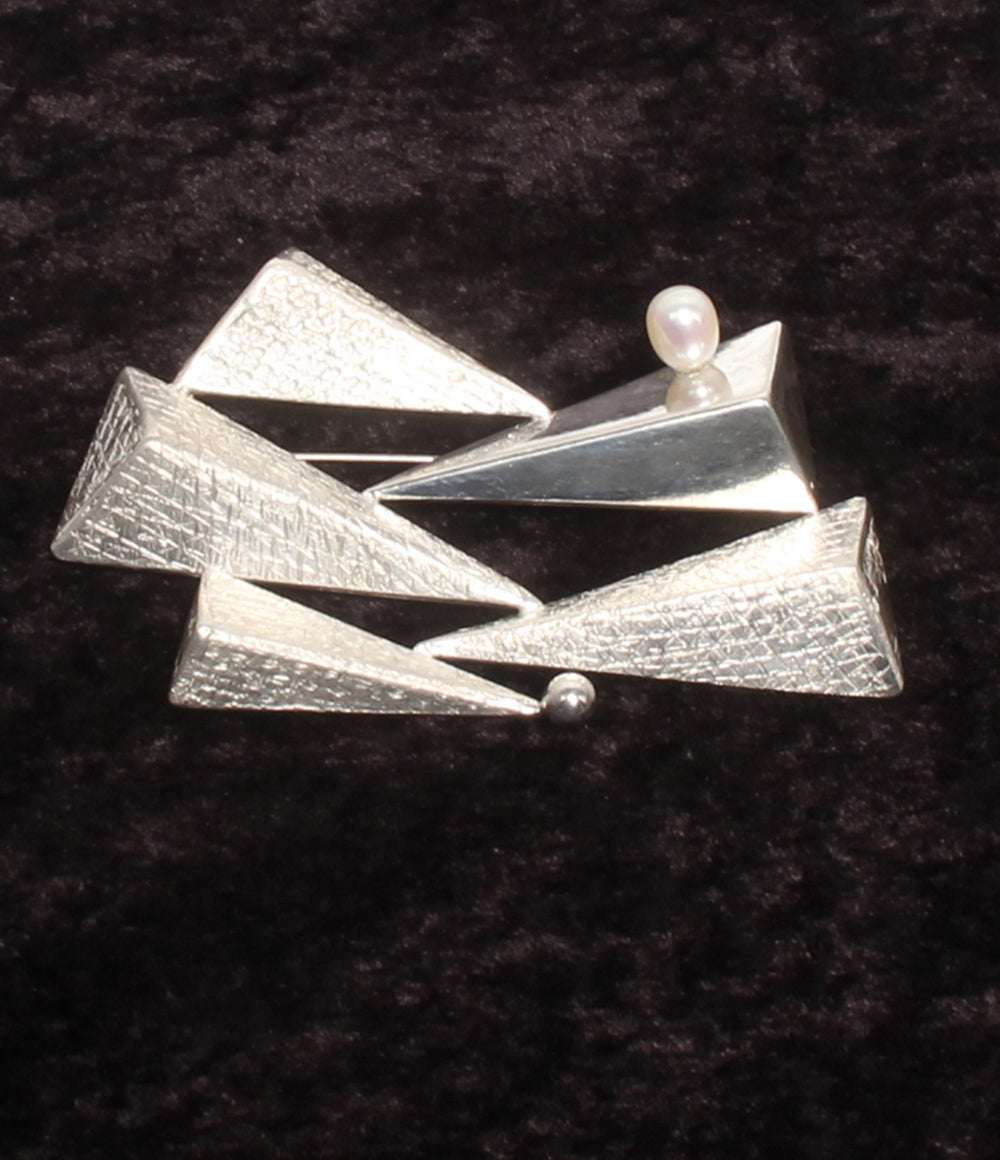 恵久 ブローチ SV パール レディース