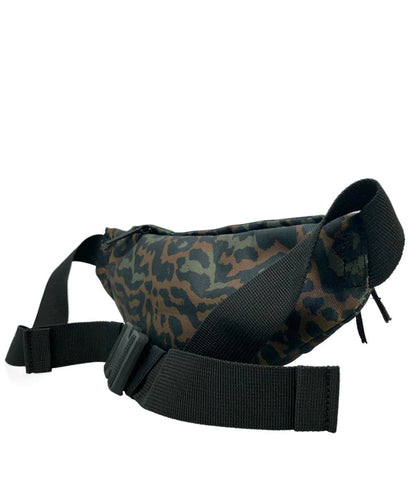 美品 ナイキ ウエストバッグ 迷彩柄 メンズ NIKE