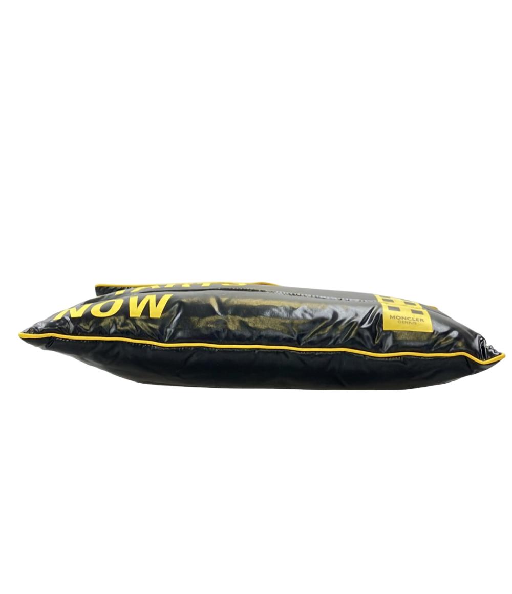 美品 MONCLER セカンドバッグ クラッチバッグ ダウン メンズ モンクレール