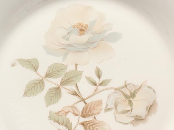 ロイヤルドルトン プレート 大皿 27cm ヨークシャーローズ ROYAL DOULTON