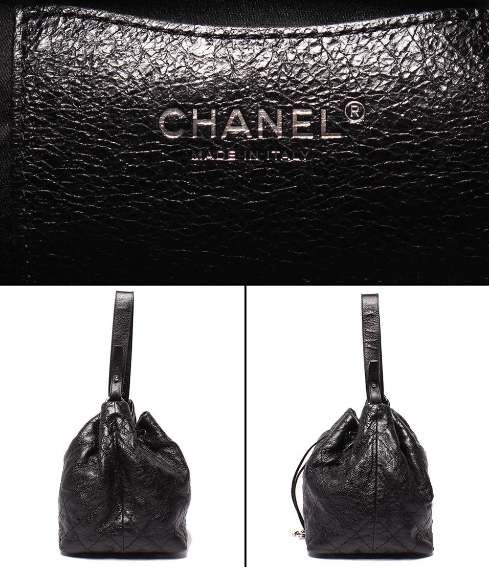 CHANEL レザー ショルダーバッグ  巾着バッグ マトラッセ シルバー金具 14番台 オンザロード レディース シャネル