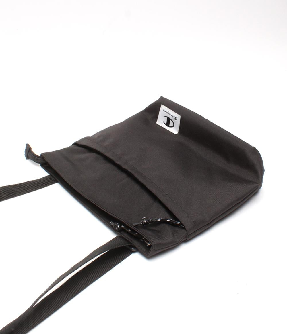 美品 Champion ショルダーバッグ 斜め掛け レディース チャンピオン