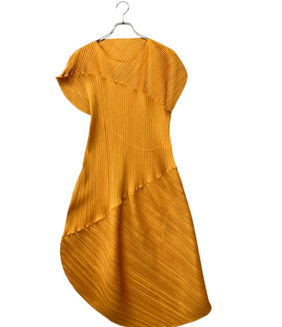 美品 PLEATS PLEASE プリーツ半袖ワンピース PP41JH5045 レディース プリーツプリーズ す