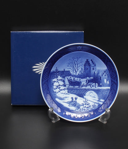 美品 Royal Copenhagen イヤープレート 飾り皿 18cm 1999 ロイヤルコペンハーゲン