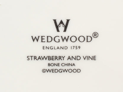 美品 WEDGWOOD プレート 大皿 28cm ストロベリー&バイン ウェッジウッド