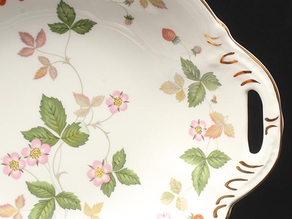 美品 ウエッジウッド ウィンザートレイ 皿 20cm ワイルドストロベリー WEDGWOOD