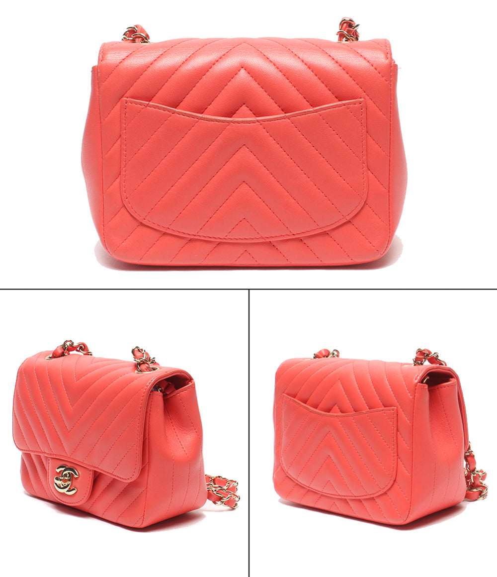 CHANEL チェーンショルダーバッグ 肩掛け ゴールド金具 Vステッチ シングルチェーン シングルフラップ シェブロン ラムスキン A35200 レディース