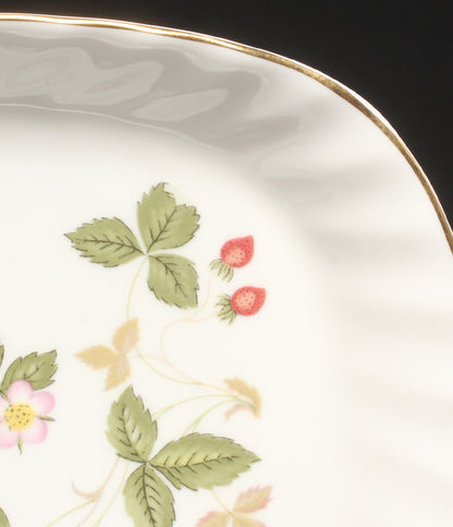 美品 WEDGWOOD スパイラルトレイ スクエア 皿 21cm ワイルドストロベリー ウエッジウッド