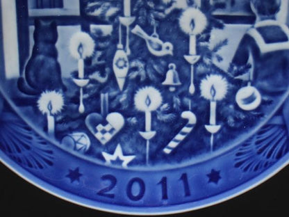 美品 Royal Copenhagen イヤープレート 飾り皿 18cm 2011 ロイヤルコペンハーゲン