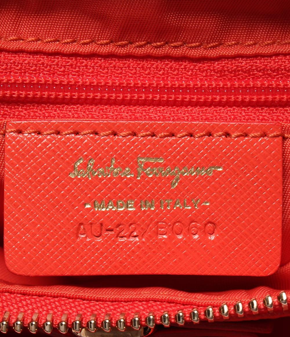 美品 サルヴァトーレフェラガモ ポーチ ヴァラ レディース Salvatore Ferragamo