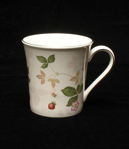 美品 ウェッジウッド マグカップ ワイルドストロベリー Wild Strawberry デルフィ Wedgwood