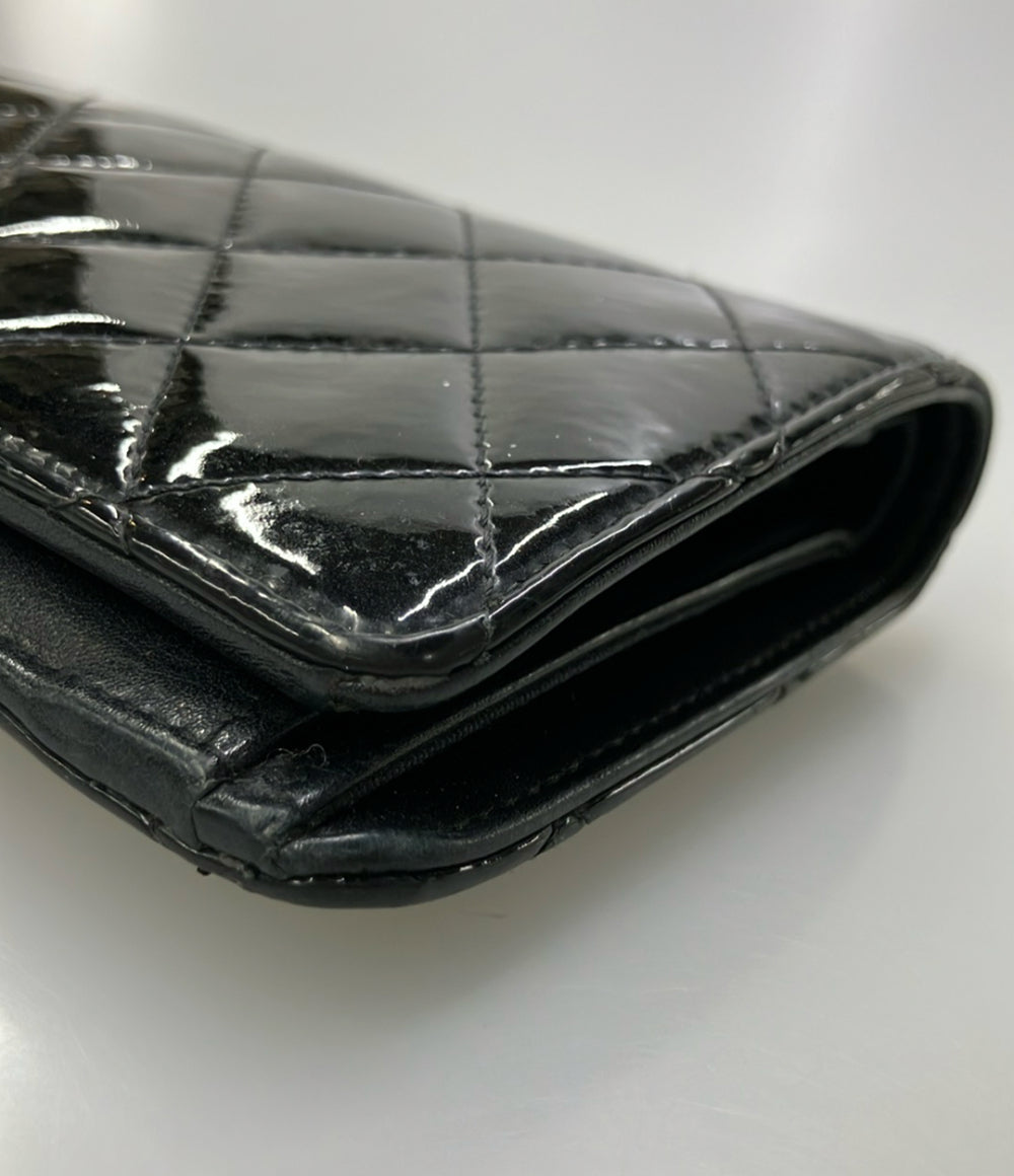 CHANEL 二つ折り財布 エナメル パテントレザー マトラッセ レディース シャネル