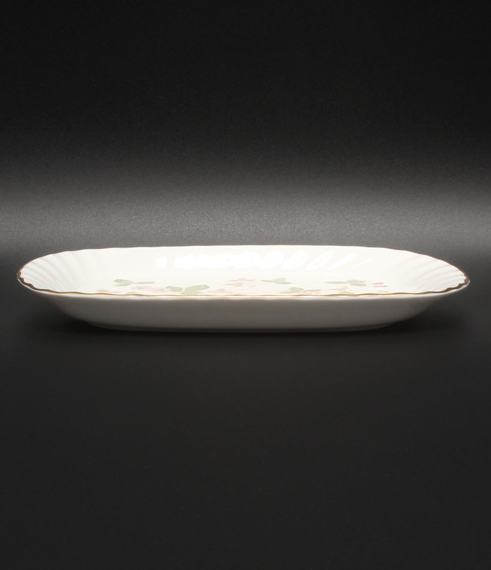 WEDGWOOD スパイラルトレイ スクエア 皿 21cm ワイルドストロベリー ウェッジウッド