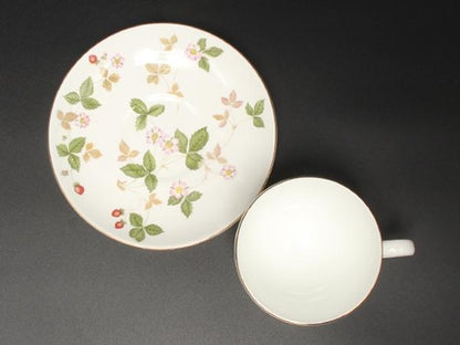 美品 WEDGWOOD カップ＆ソーサー ワイルドストロベリー ウェッジウッド