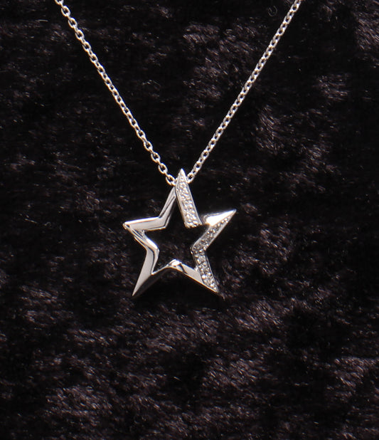 美品 STAR JEWELRY ネックレス K18 ダイヤ 0.02ct スターモチーフ レディース スタージュエリー