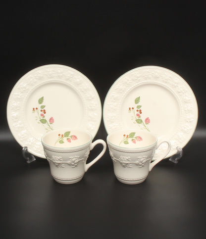 美品 WEDGWOOD プレート 皿 20cm マグカップ 4点セット フェスティビティ ラズベリー ウエッジウッド