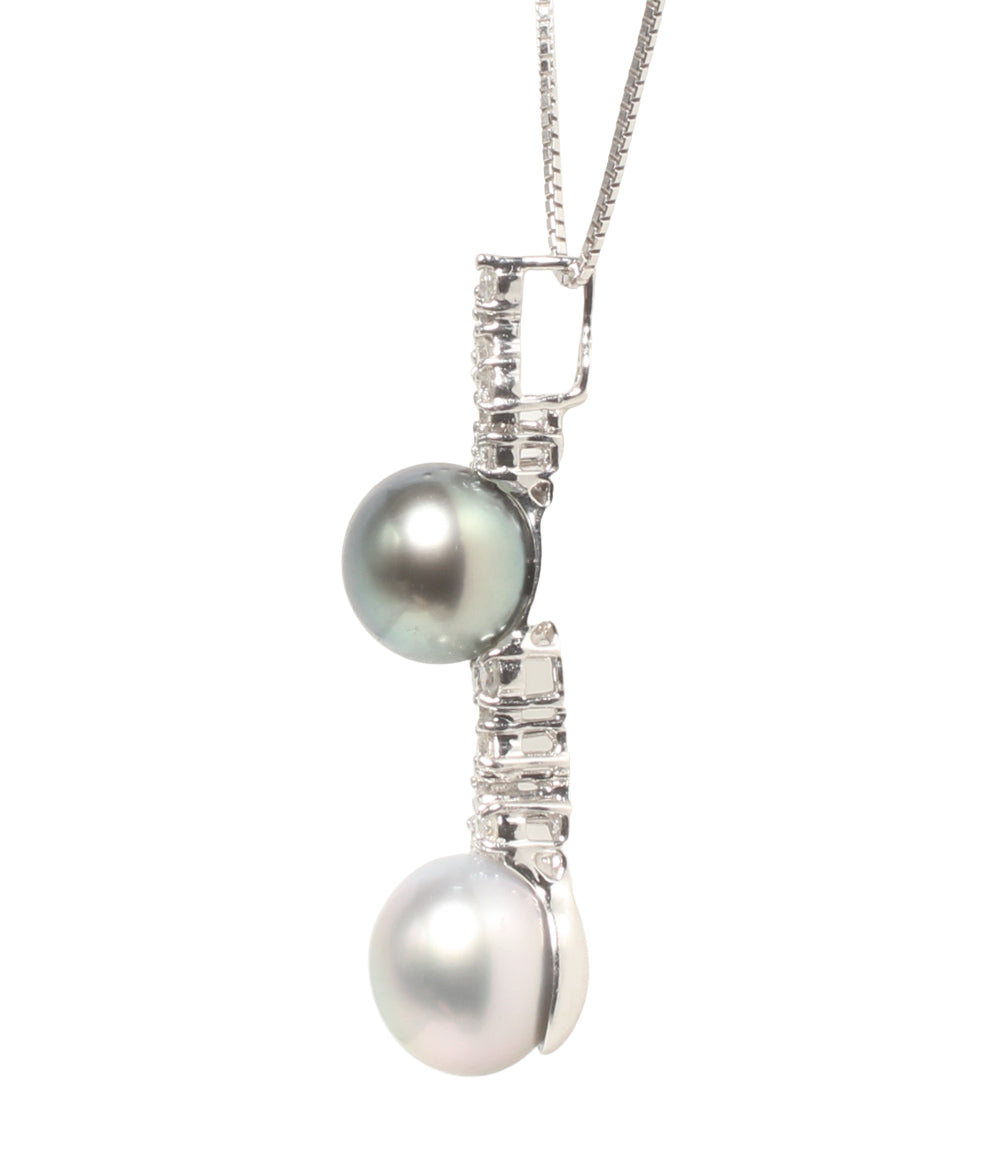 美品 ネックレス K18WG パール9.0mm 9.8mm ダイヤ0.40ct レディース
