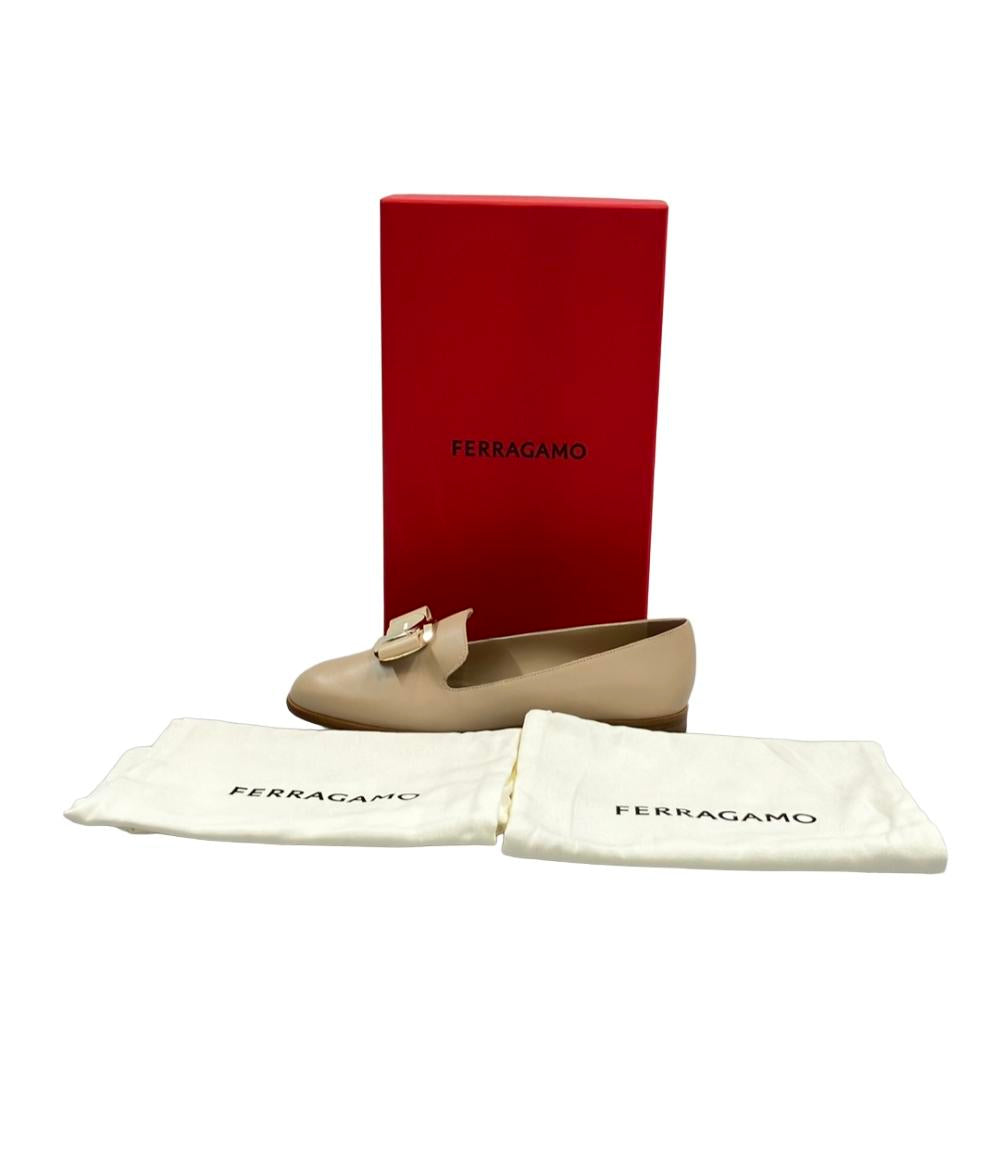 美品 フェラガモ ローファー モカシン ヴァラ レディース SIZE 7 (L) FERRAGAMO