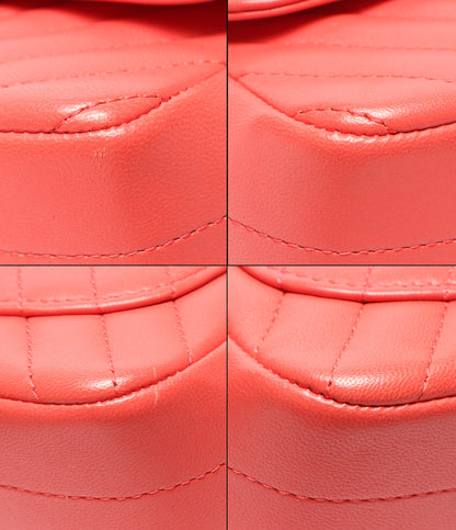 CHANEL チェーンショルダーバッグ 肩掛け ゴールド金具 Vステッチ シングルチェーン シングルフラップ シェブロン ラムスキン A35200 レディース