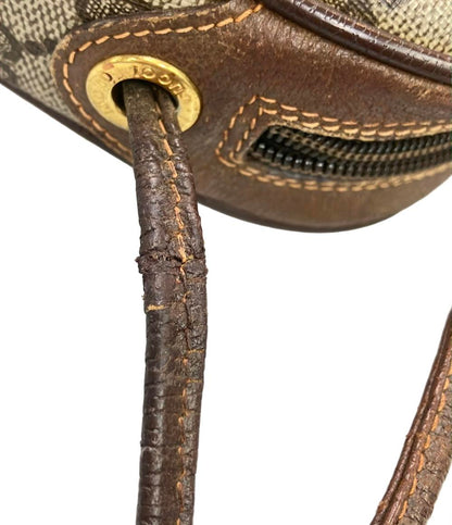 GUCCI ショルダーバッグ 斜め掛け GGスプリーム 89 02 066 レディース グッチ