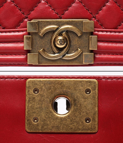 CHANEL チェーンショルダーバッグ ゴールド金具 マトラッセ レディース シャネル ボーイシャネル