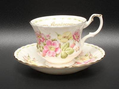 美品 ロイヤルアルバート カップ＆ソーサー ハッピーアニバーサリー ROYAL ALBERT