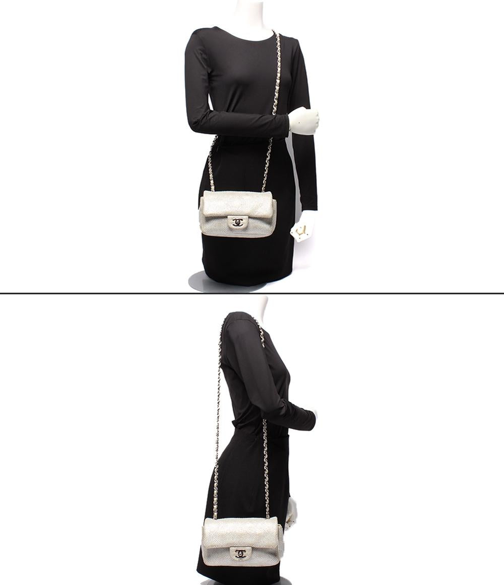 CHANEL チェーンショルダーバッグ 肩掛け 斜め掛け ストーン シングルチェーン シングルフラップ シルバー金具 レディース シャネル