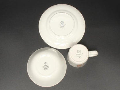 美品 ウエッジウッド プレート 皿 18cm オートミールソーサー マグカップ 3点セット ピーターラビット WEDGWOOD