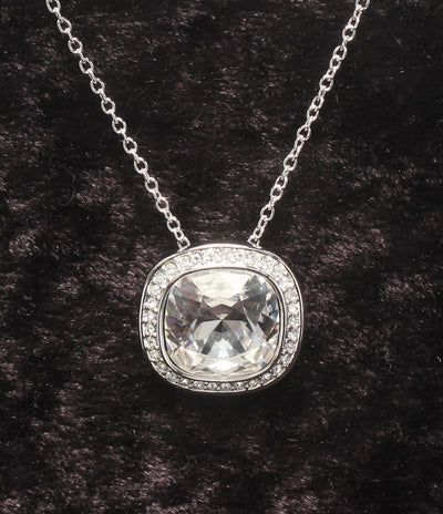 美品 SWAROVSKI ネックレス 5005808 レディース スワロフスキー