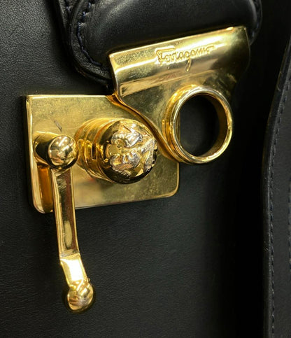 サルヴァトーレフェラガモ ショルダーバッグ ゴールドスタッズ レディース Salvatore Ferragamo