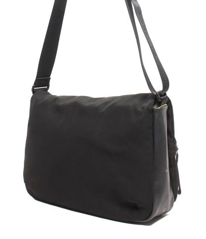 シャネル ショルダーバッグ 斜め掛け メッセンジャーバッグ スポーツ ユニセックス CHANEL