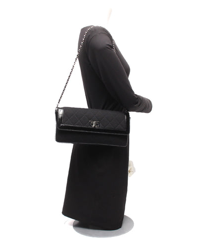 CHANEL チェーンショルダーバッグ 肩掛け シルバー金具 マトラッセ 2.55 シングルフラップ レディース シャネル
