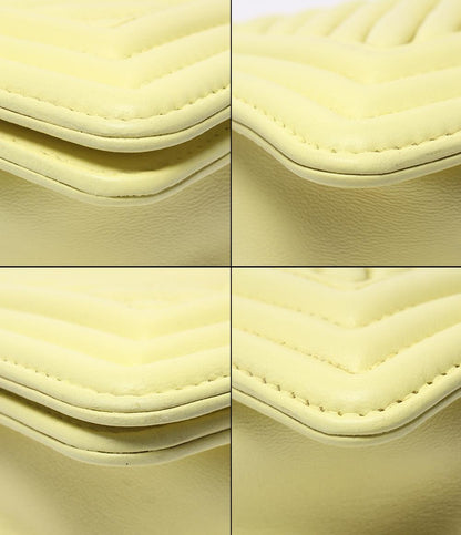 シャネル チェーンショルダーバッグ 肩掛け 斜め掛け ヴィンテージシルバー金具 Vステッチ ボーイシャネル レディース CHANEL