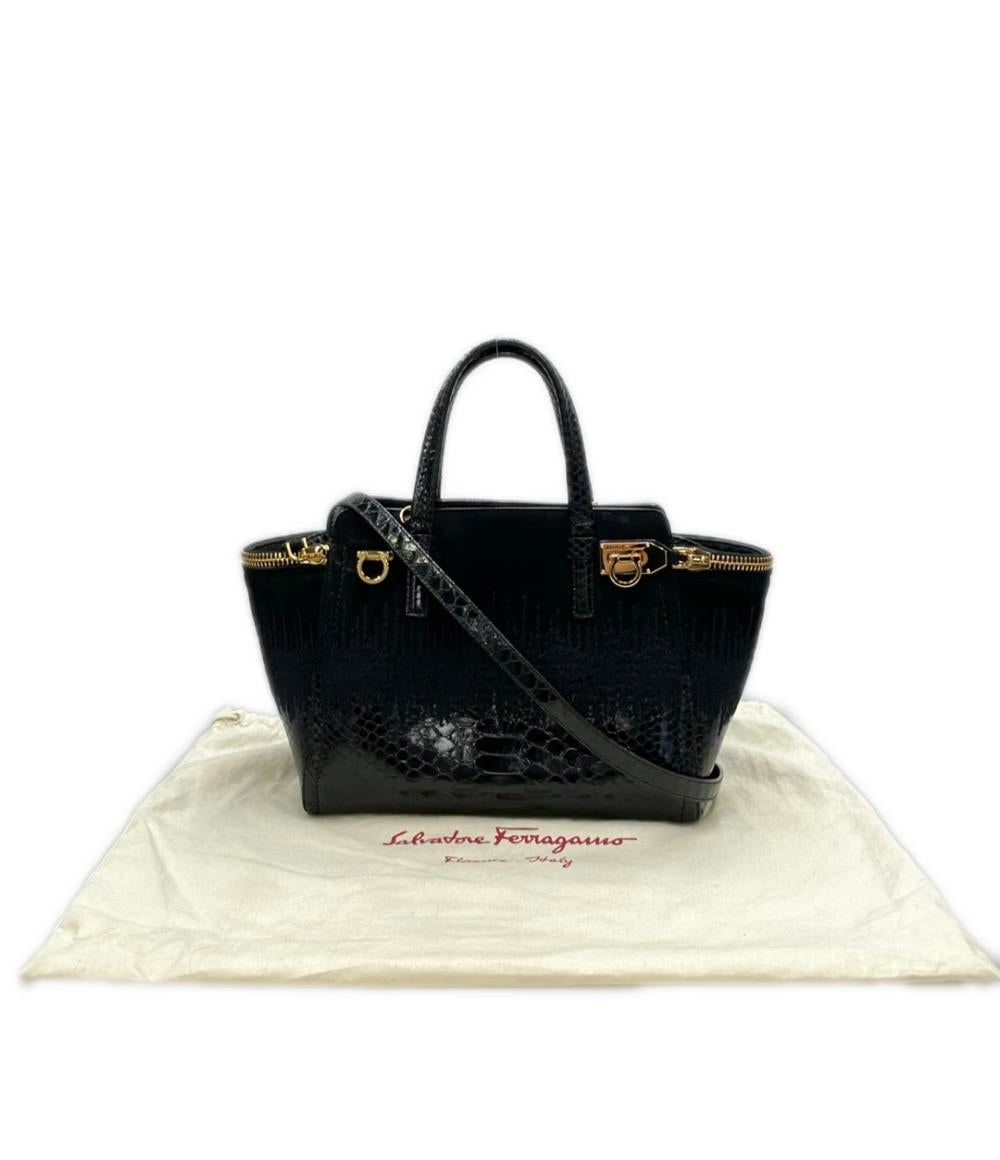 美品 サルヴァトーレフェラガモ 2wayハンドバッグ ショルダーバッグ 斜め掛け ガンチーニ ワンダ レディース Salvatore Ferragamo サルバトーレフェラガモ Salvatore Ferragamo 【FERRAGAMO】フェラガモ