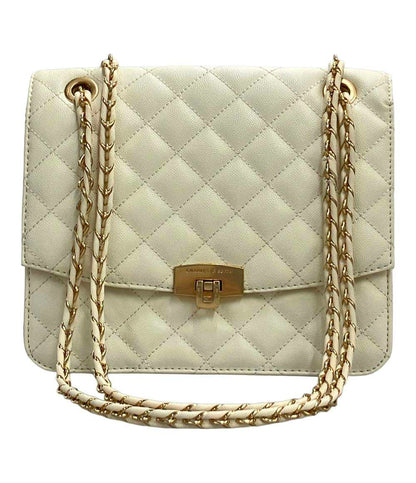 美品 CHARLES＆KEITH ショルダーバッグ  キルトチェーンストラップバッグ 2WAY 肩掛け 斜め掛け クレシダ レディース チャールズ＆キース