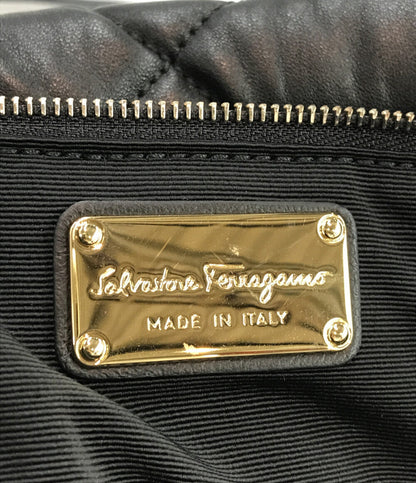 サルバトーレフェラガモ  キルティングショルダーバッグ 肩掛け  ヴァラ    レディース   Salvatore Ferragamo