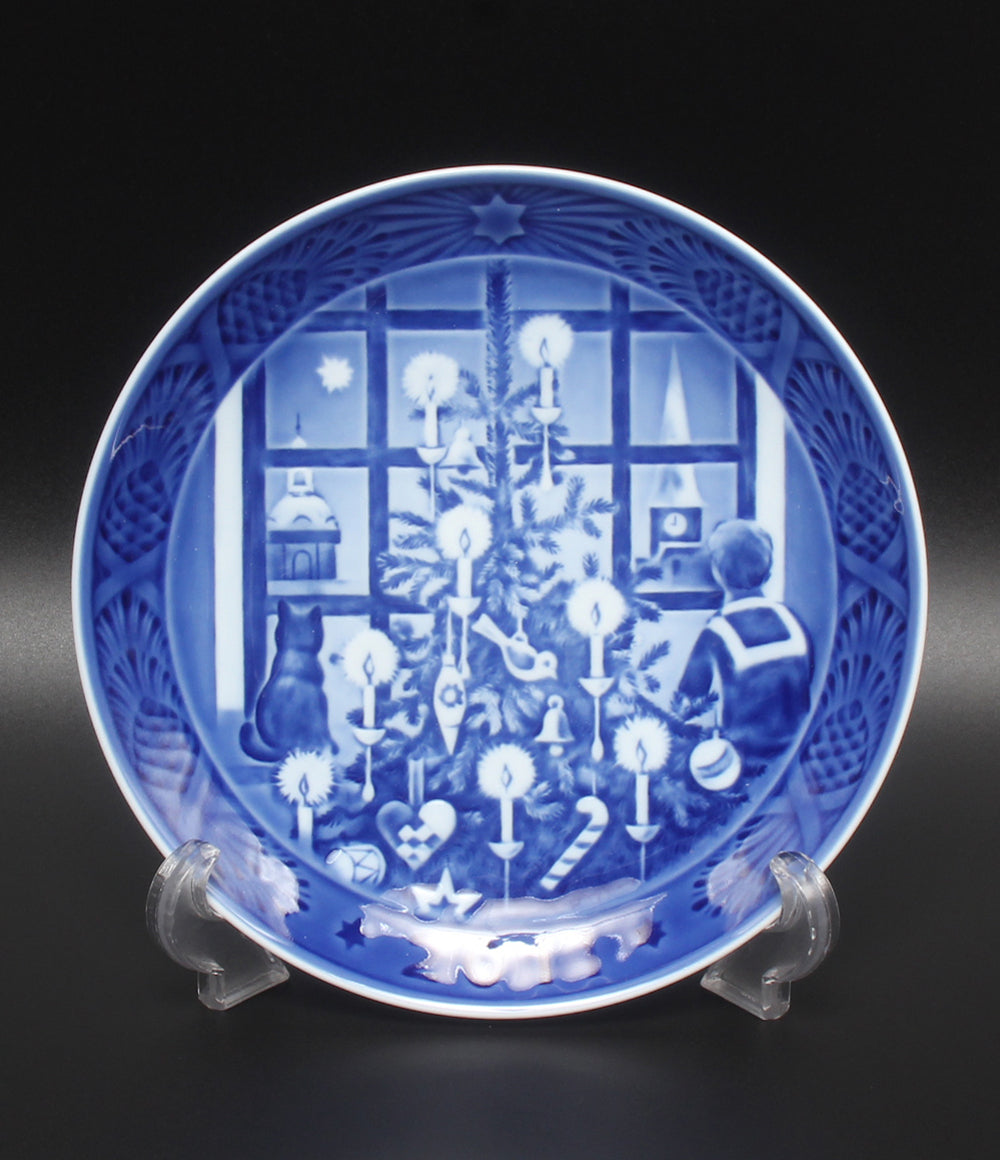 美品 Royal Copenhagen イヤープレート 飾り皿 18cm 2011 ロイヤルコペンハーゲン
