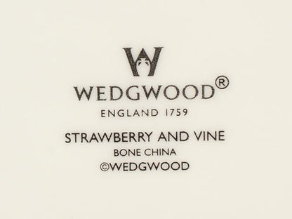 美品 ウエッジウッド プレート 大皿 29cm ストロベリー＆バイン WEDGWOOD