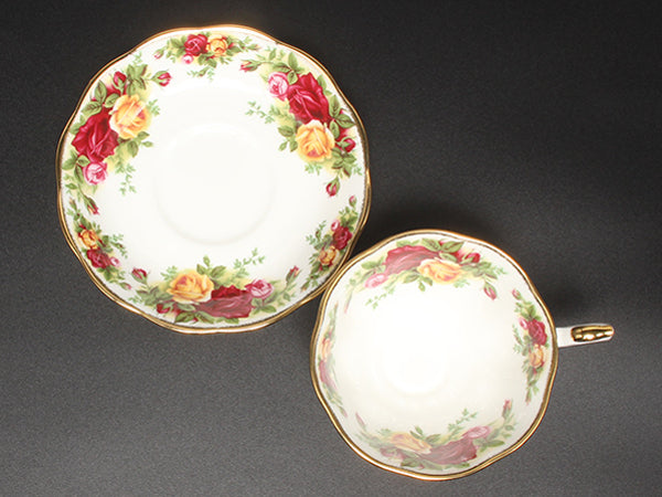 美品 ROYAL ALBERT カップ＆ソーサー オールドカントリーローズ ロイヤルアルバート