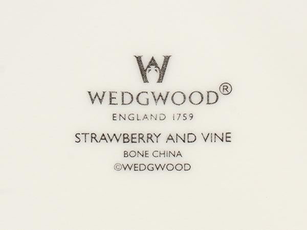美品 WEDGWOOD サラダソーサー 皿 2点セット 18cm ストロベリー&バイン ウェッジウッド