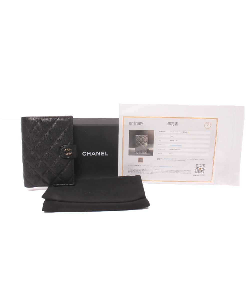 美品 CHANEL 二つ折り財布 パスポートケース マトラッセ ゴールド金具 ランダム番台 キャビアスキン AP3791 レディース シャネル