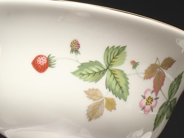 美品 ウエッジウッド カップ＆ソーサー 2客セット ペア ワイルドストロベリー WEDGWOOD