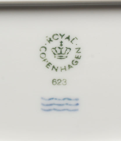美品 Royal Copenhagen オーバルディッシュ 皿 23cm ホワイトパルメッテ ロイヤルコペンハーゲン