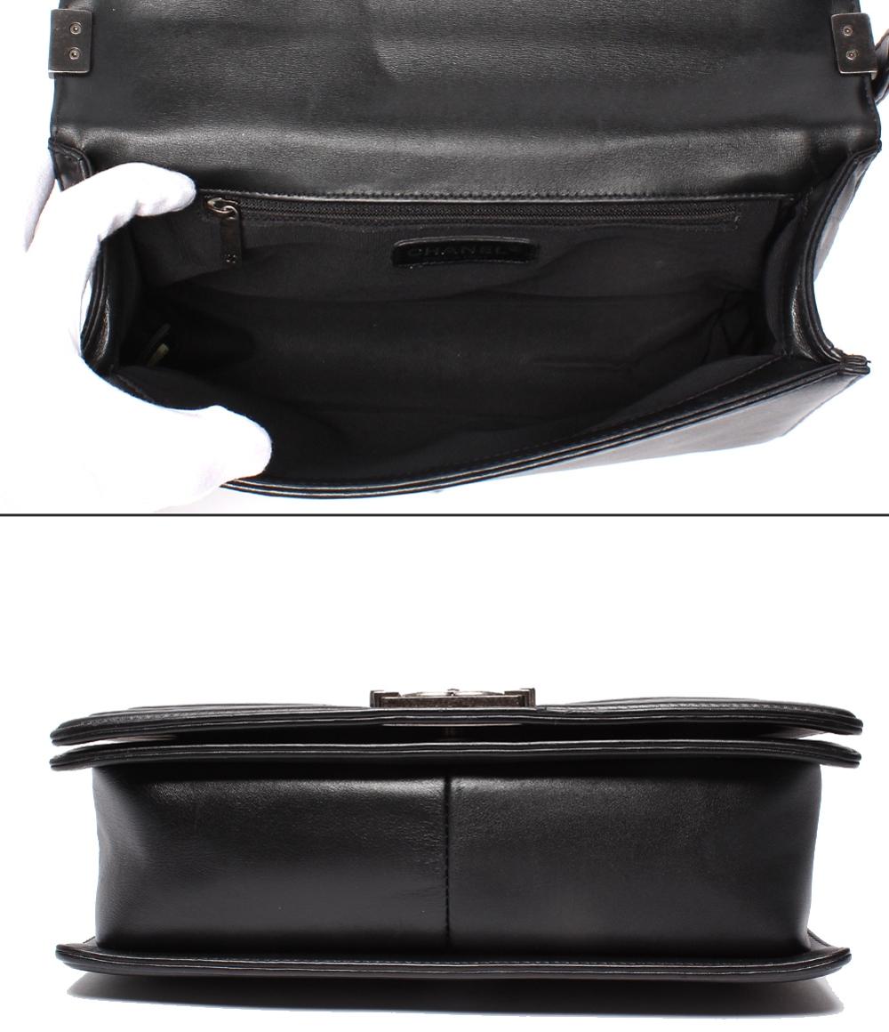 シャネル チェーンショルダーバッグ 肩掛け ヴィンテージシルバー金具 ラムスキン 19番台 ボーイシャネル レディース CHANEL