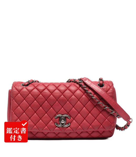 CHANEL シャネル　マトラッセ バブルキルト チェーンショルダーバッグ CHANEL チェーンショルダーバッグ シルバー金具 バブルキルト