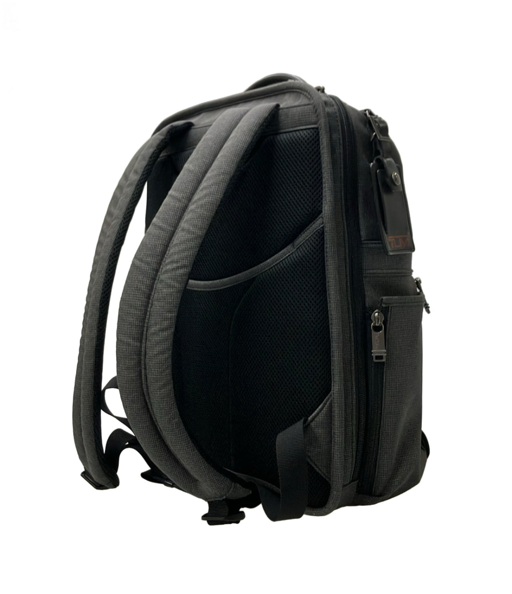 美品 TUMI リュック デイパック ビジネスバッグ メンズ トゥミ