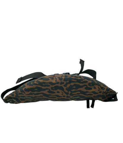 美品 ナイキ ウエストバッグ 迷彩柄 メンズ NIKE