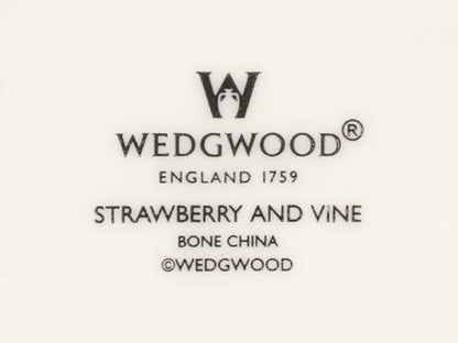 美品 WEDGWOOD サラダソーサー 皿 2点セット 18cm ストロベリー&バイン ウエッジウッド